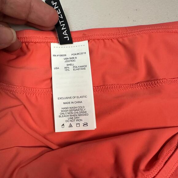 Jantzen | Ideal Coral Swim Skirt
Cover - Picture 5 of 7